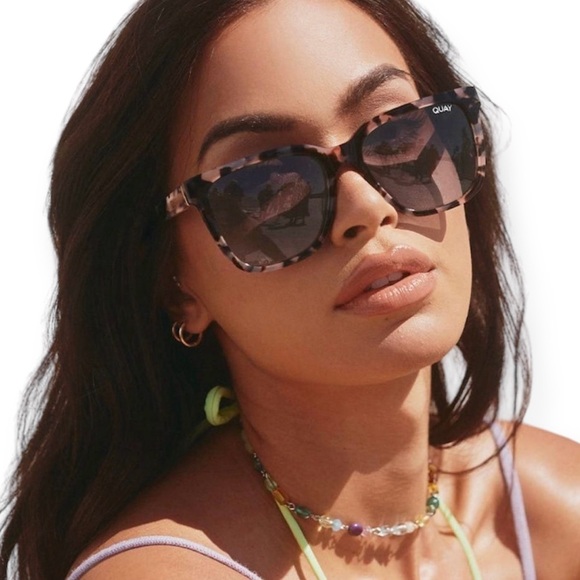 QUAY Wired Sunglasses Polarized Milky Tortoise Frame Grey Gradient Lens NWT - Picture 3 of 8